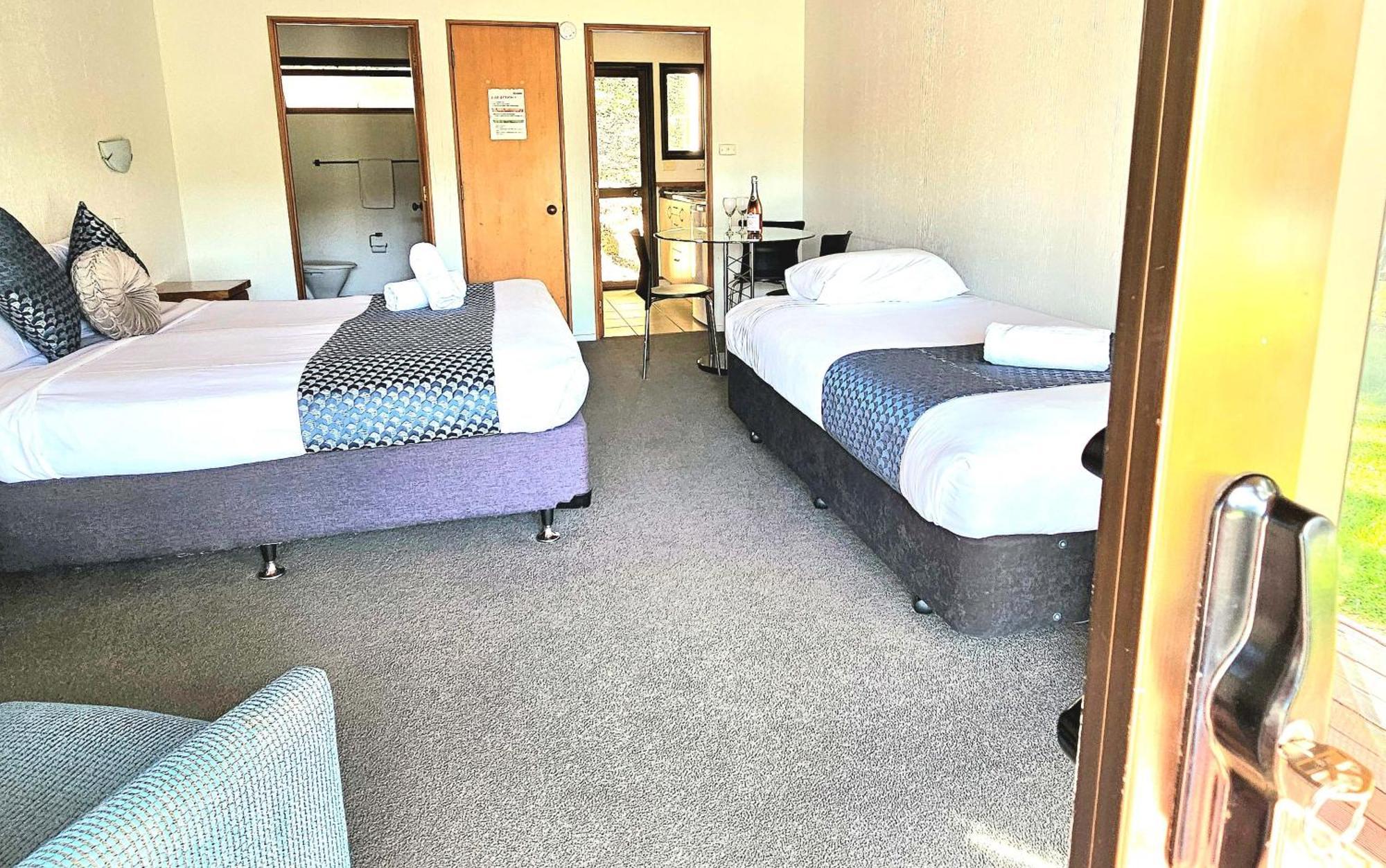 Haruru Falls Motel & Conference Centre بيهْيا المظهر الخارجي الصورة